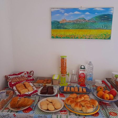 B&B Il Sentiero Di Ассизи Экстерьер фото